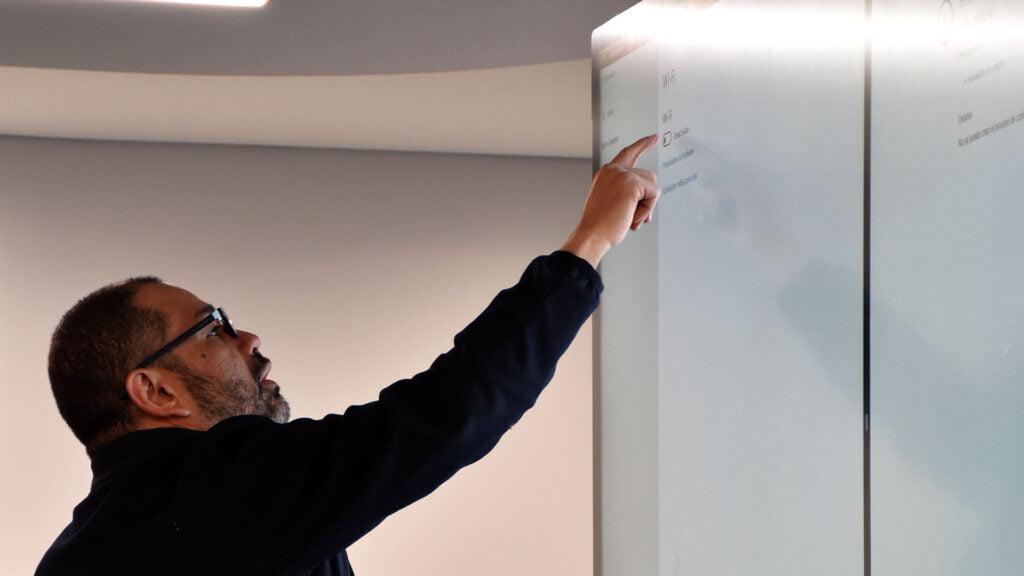 Touchscreen - ENEL Codensa