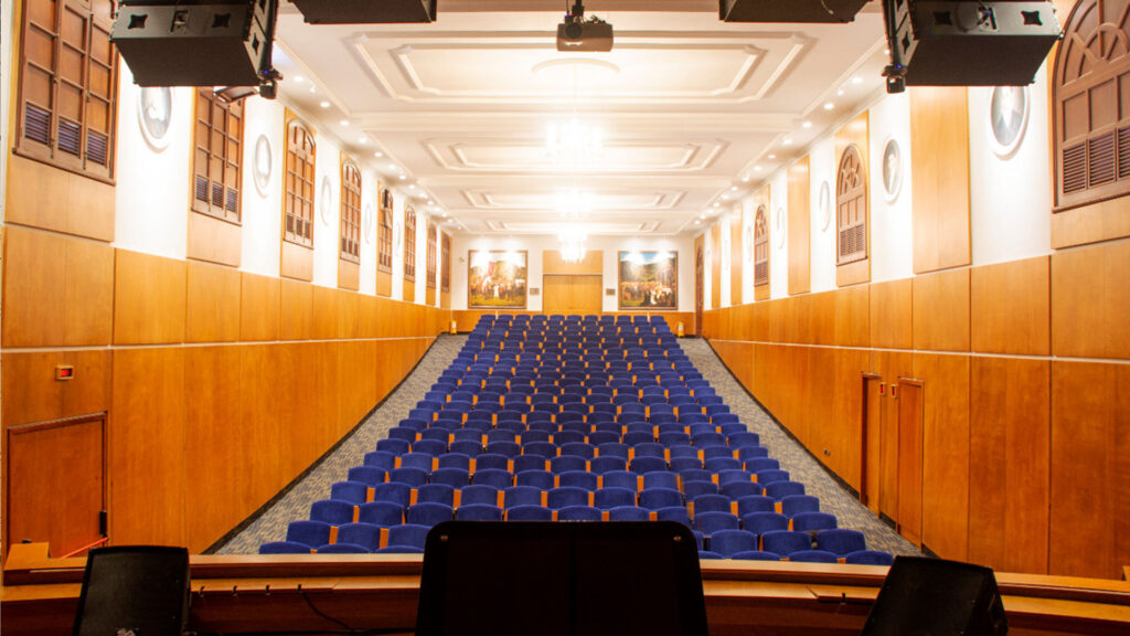 Auditorio - Universidad Santo Tomás