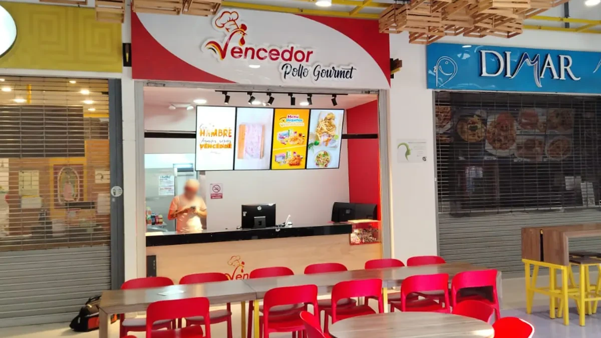 Cartelería y señalización digital Pollos Vencedor