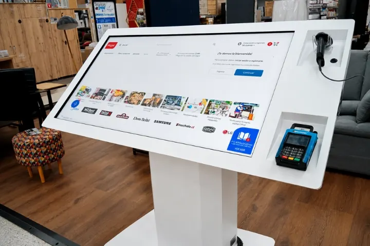Queue management and user service system at Homecenter