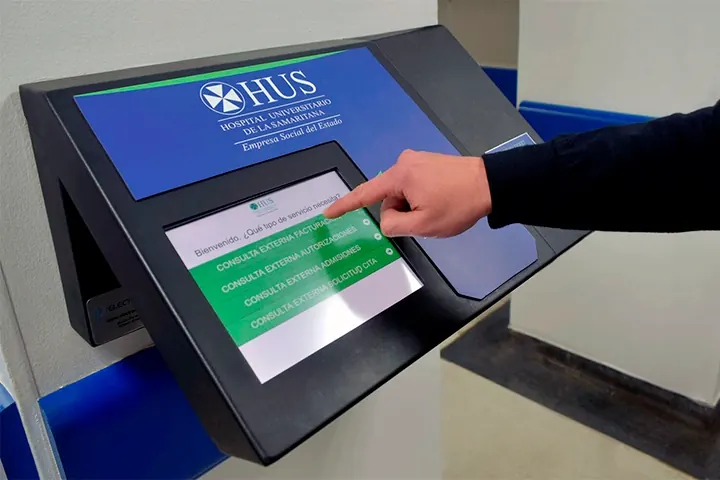 Queue management and user service system at Hospital Universitario